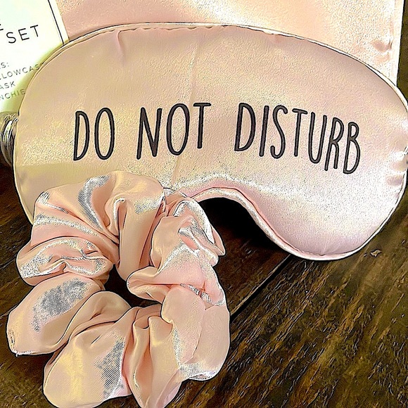 Nolita Slumber Set - Picture 2 of 6